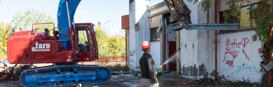 demolizione ex centro pasti via populonia bologna confondi pon metro
