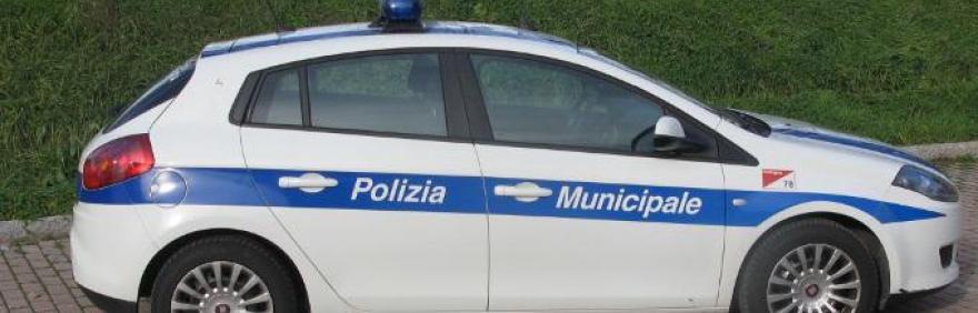 Auto della Polizia Municipale di Bologna