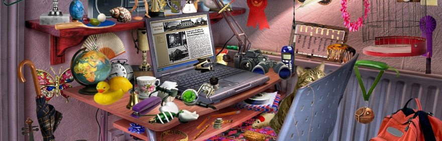computer portatile appoggiato sulla scrivania nella cameretta di uno studente 