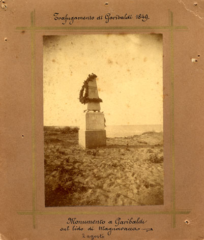 Monumento a Garibaldi sul lido di Magnavacca