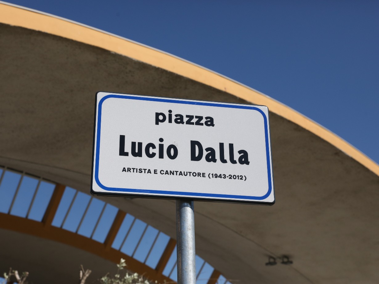 Inaugurata piazza Lucio Dalla | Comune di Bologna