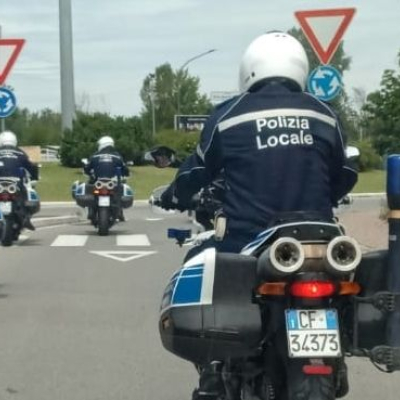 Immagine motociclisti PL su strada