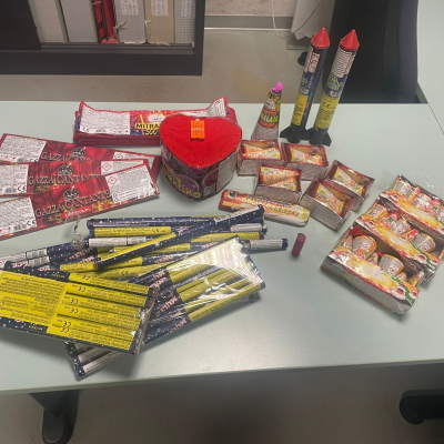 Immagine dei petardi sequestati