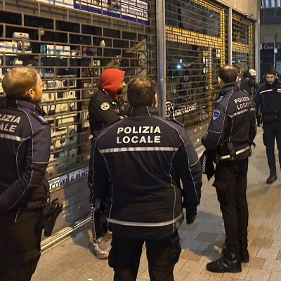Polizia Locale in via Amendola