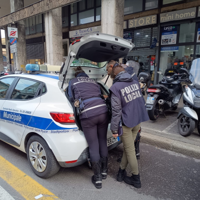Polizia Locale in via Amendola