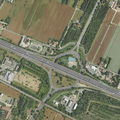 Posizionamento dossi in via Stradelli Guelfi