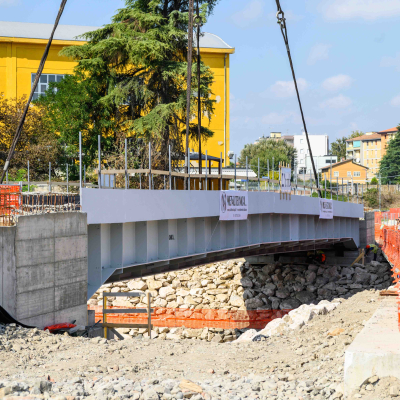 tram ponte navile