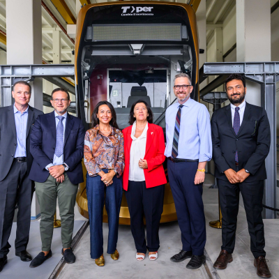 Immagini svelamento primo tram