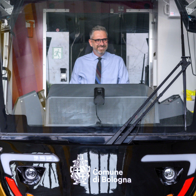 Immagini svelamento primo tram